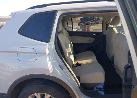 2018 Volkswagen Tiguan 2.0T S z USA, uszkodzony, nr VIN 3VV0B7AX0JM025608